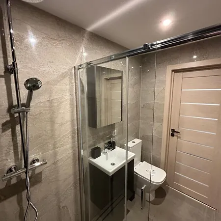 Coastline Flat לייפאז'ה