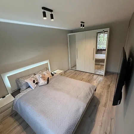 Coastline Flat